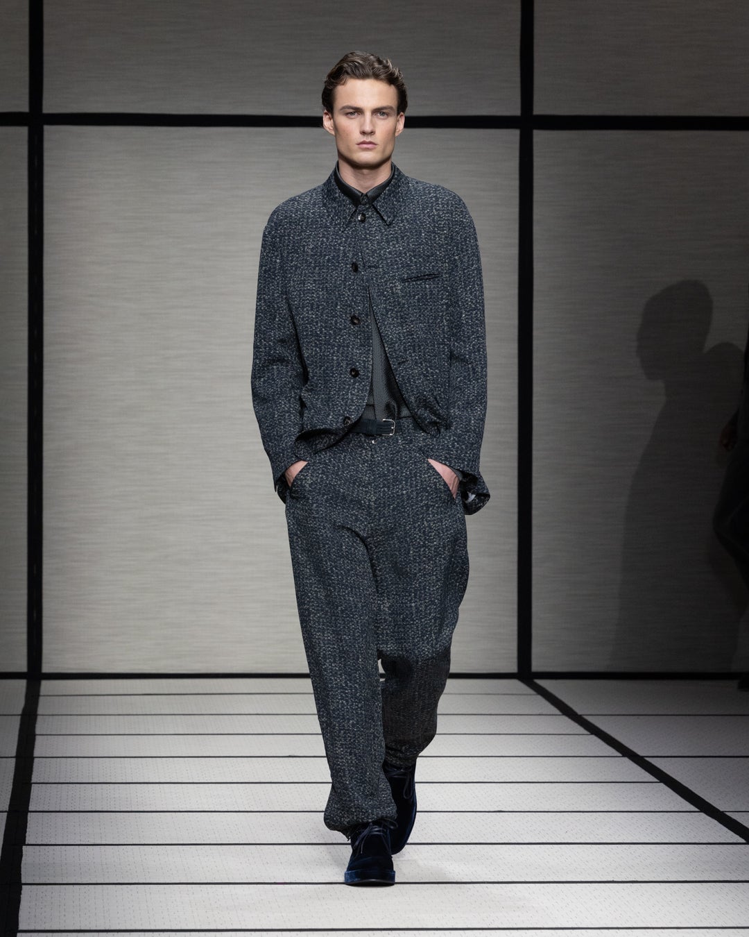 最終値下げ　GIORGIO ARMANI　2024-25年秋冬メンズショー ルック】「ジョルジオ アルマーニ」2024-25年秋冬メンズ