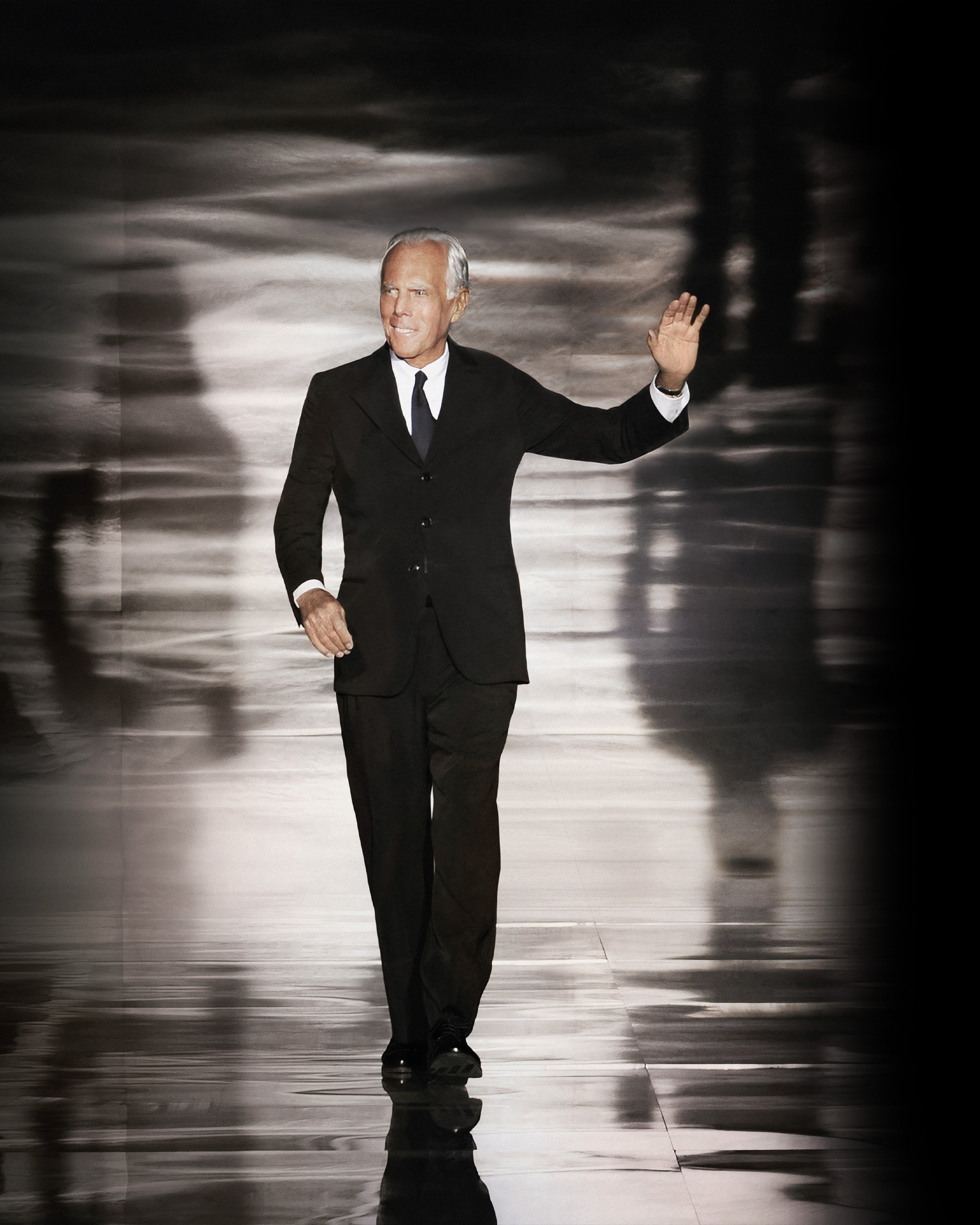 Giorgio-Armani-Announcement-Desk