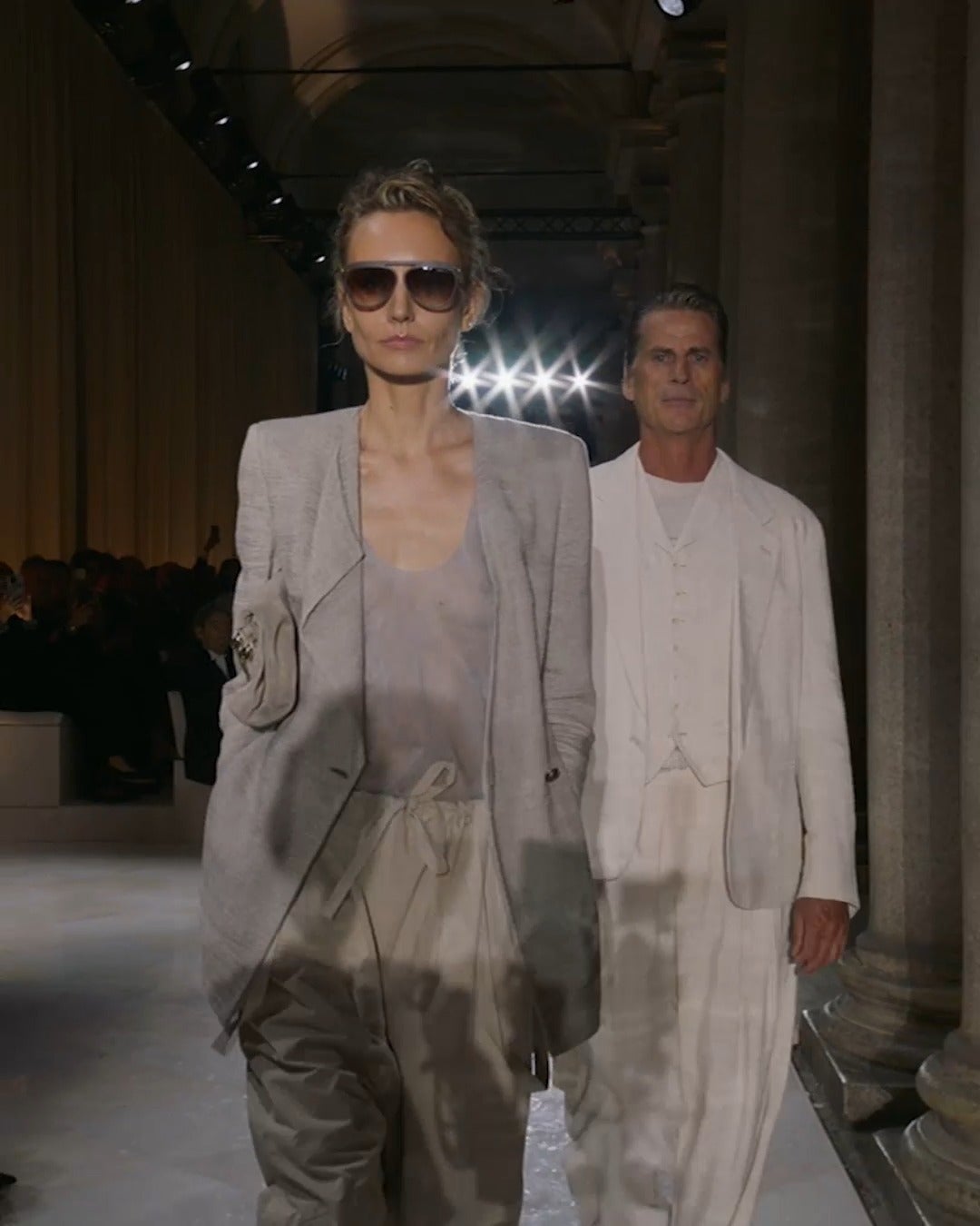 期間限定値下げ❗️ジョルジオアルマーニ GIORGIO ARMANI - ジョルジオアルマーニ ホワイトスニーカー