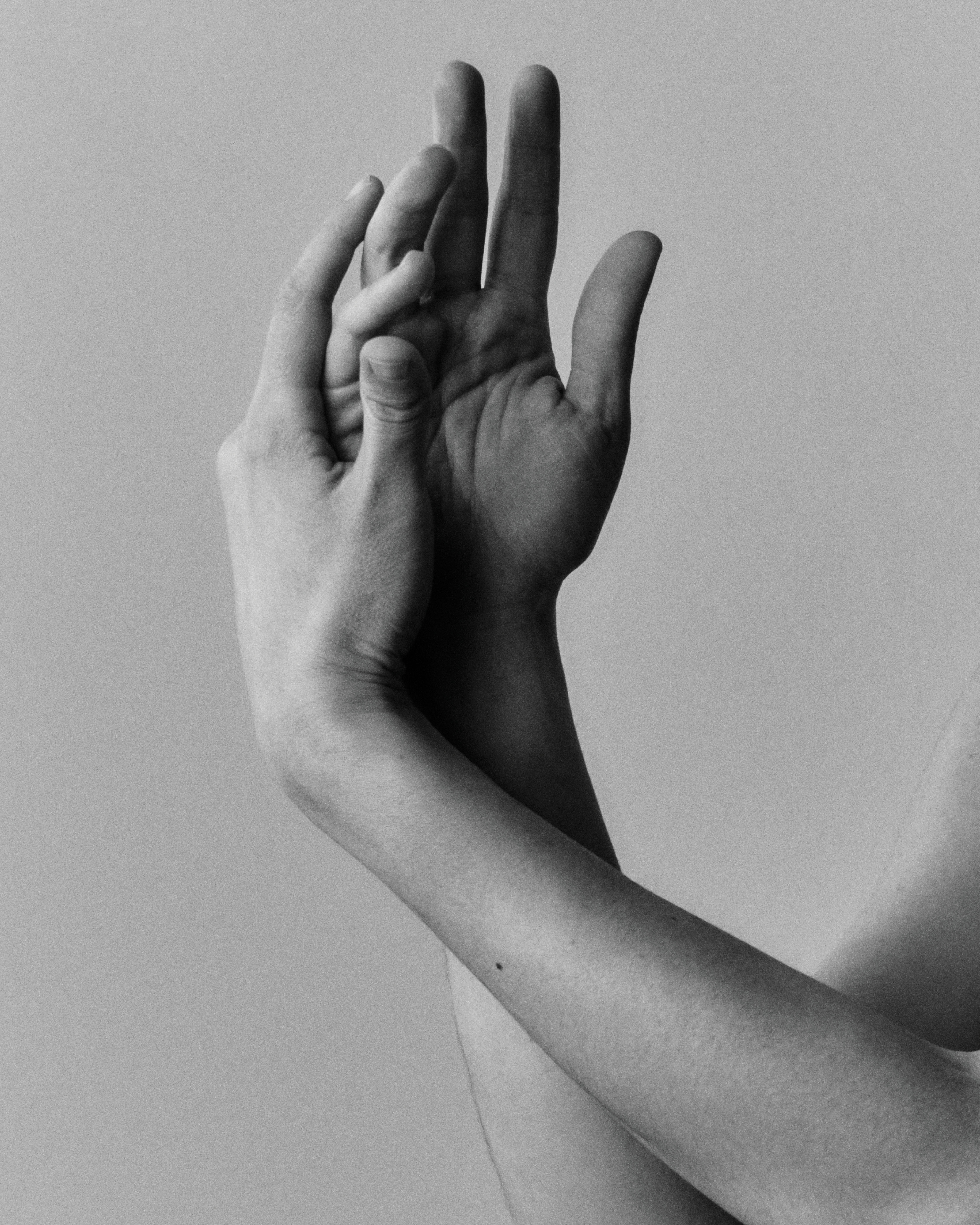 bottegaveneta_intrecciato_gesture