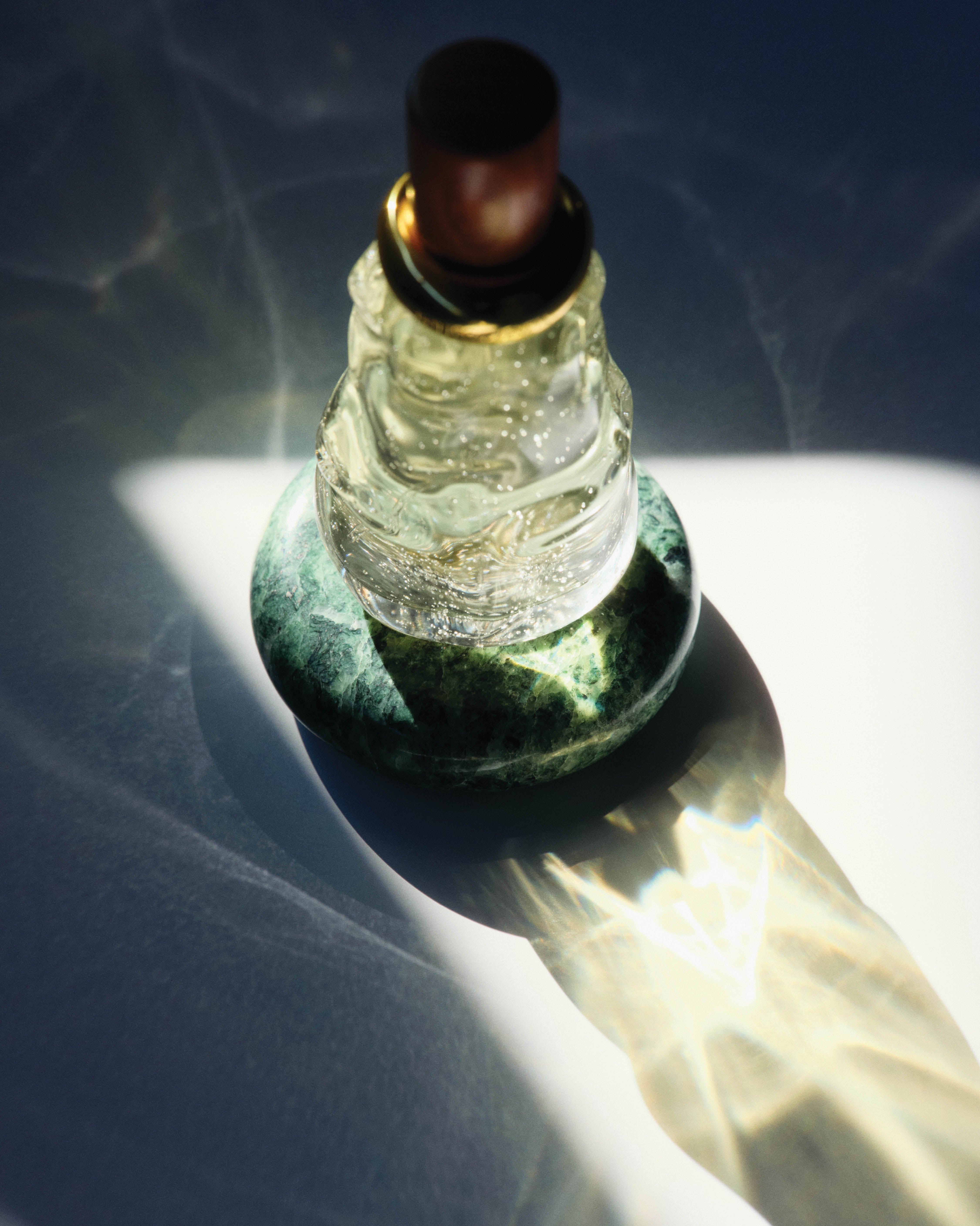 BV_FRAGRANCE MEZZANOTTE_Adv_sRGB_4x5_imageonly_B08 A