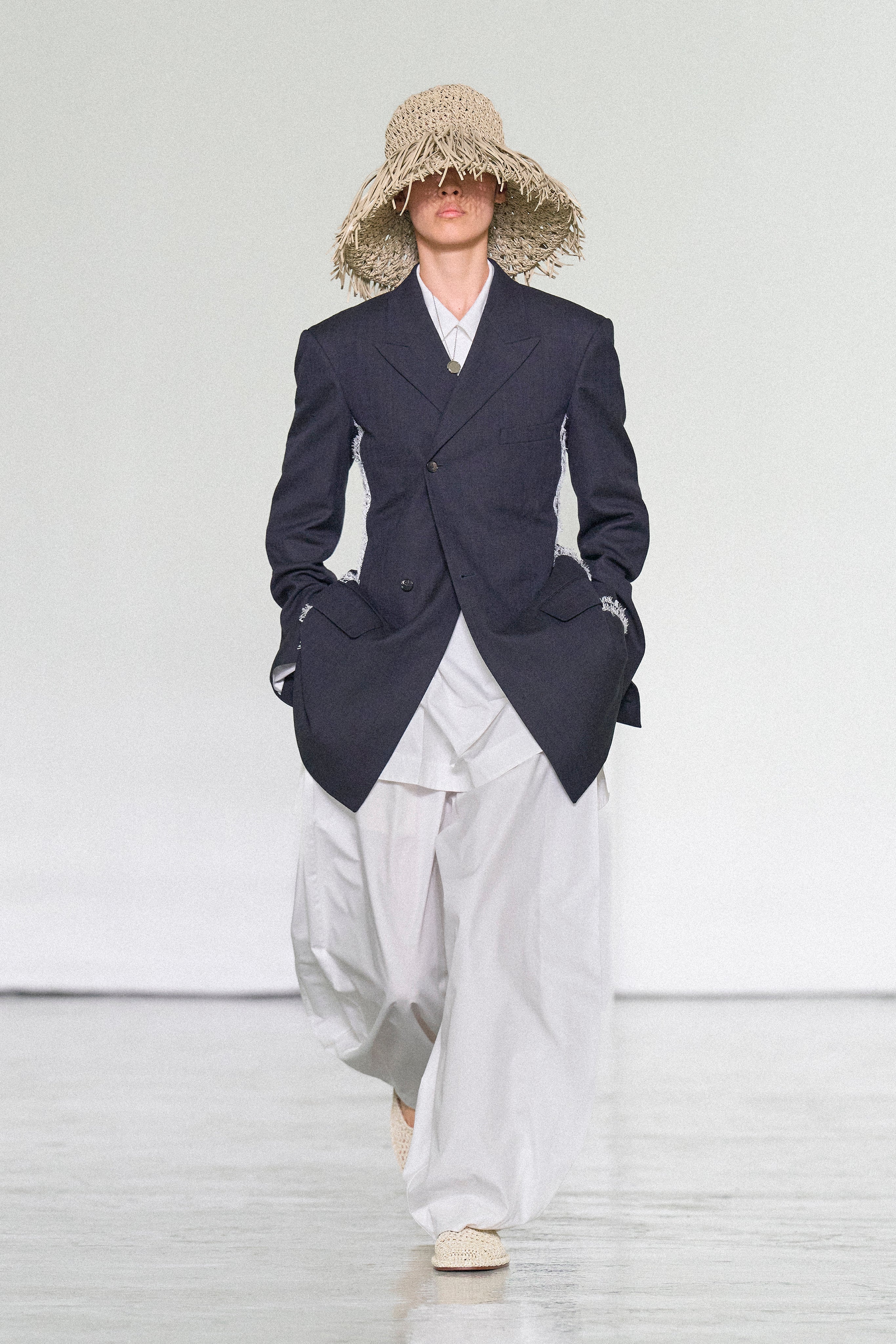 SUMMER27_LOOK_03_W_FIO00042