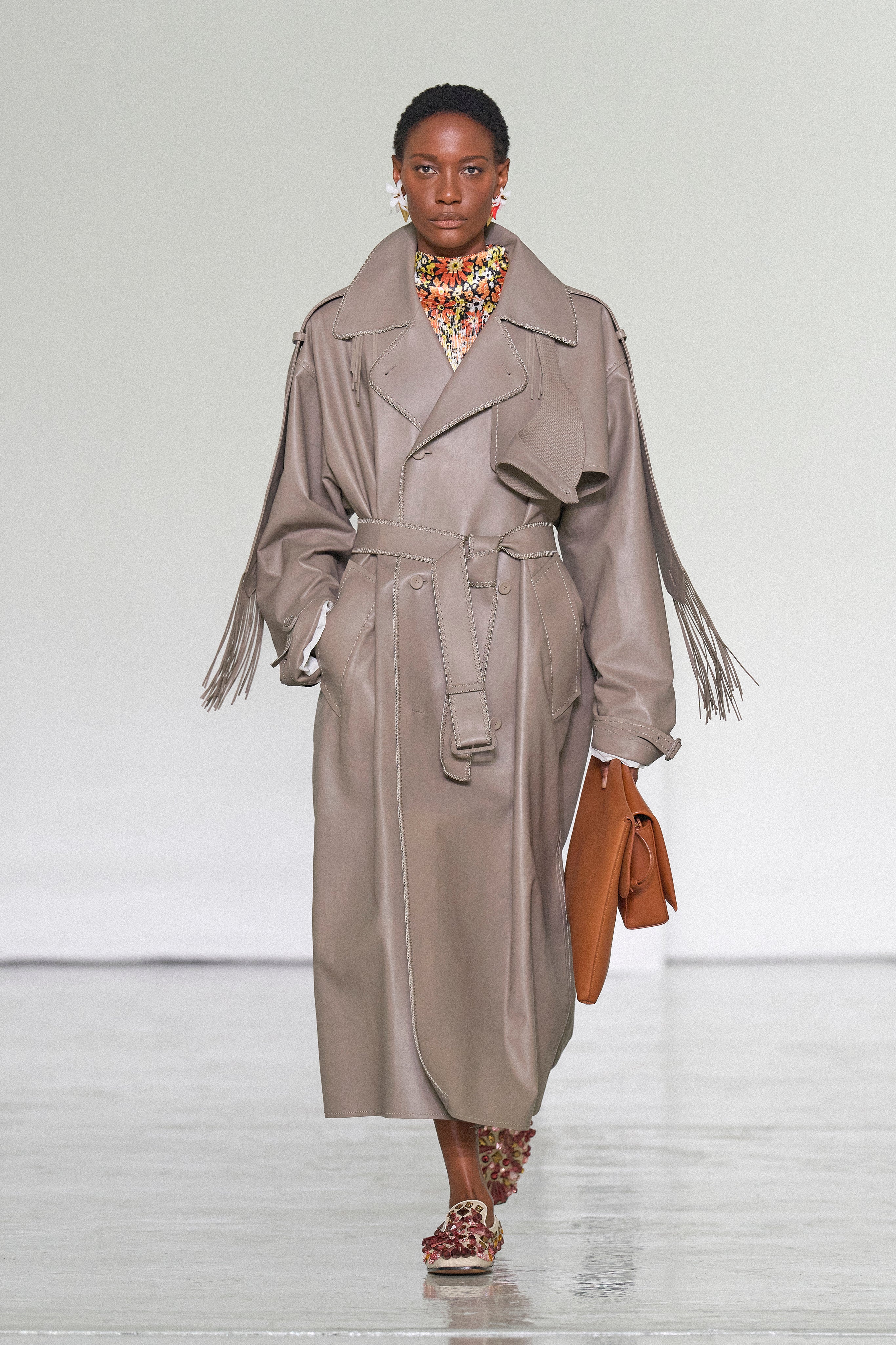 SUMMER27_LOOK_19_W_FIO00370