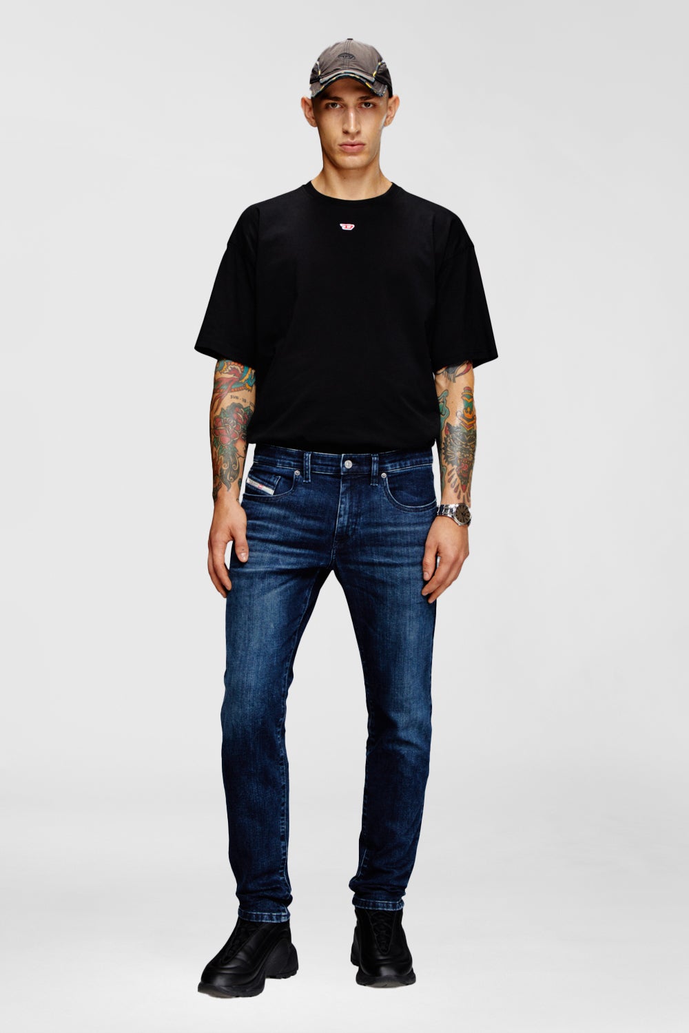 2019 D-STRUKT