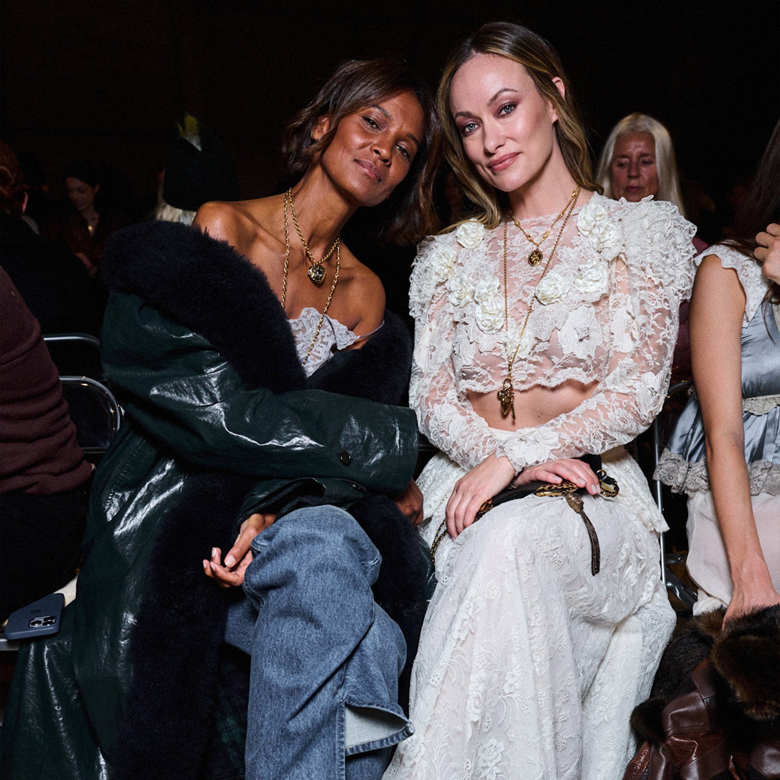 01_23_celeb_outfit_img5_1600x1600