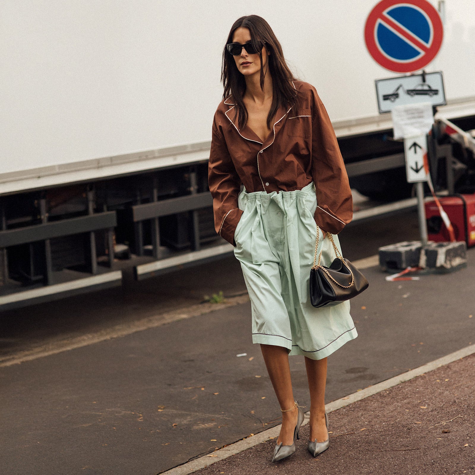 04_01_BERMUDA_THE_ROOSTER_IMG1600x1600_3