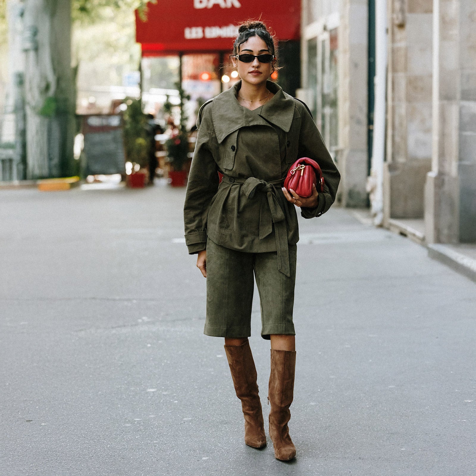 04_01_BERMUDA_THE_ROOSTER_IMG1600x1600_6