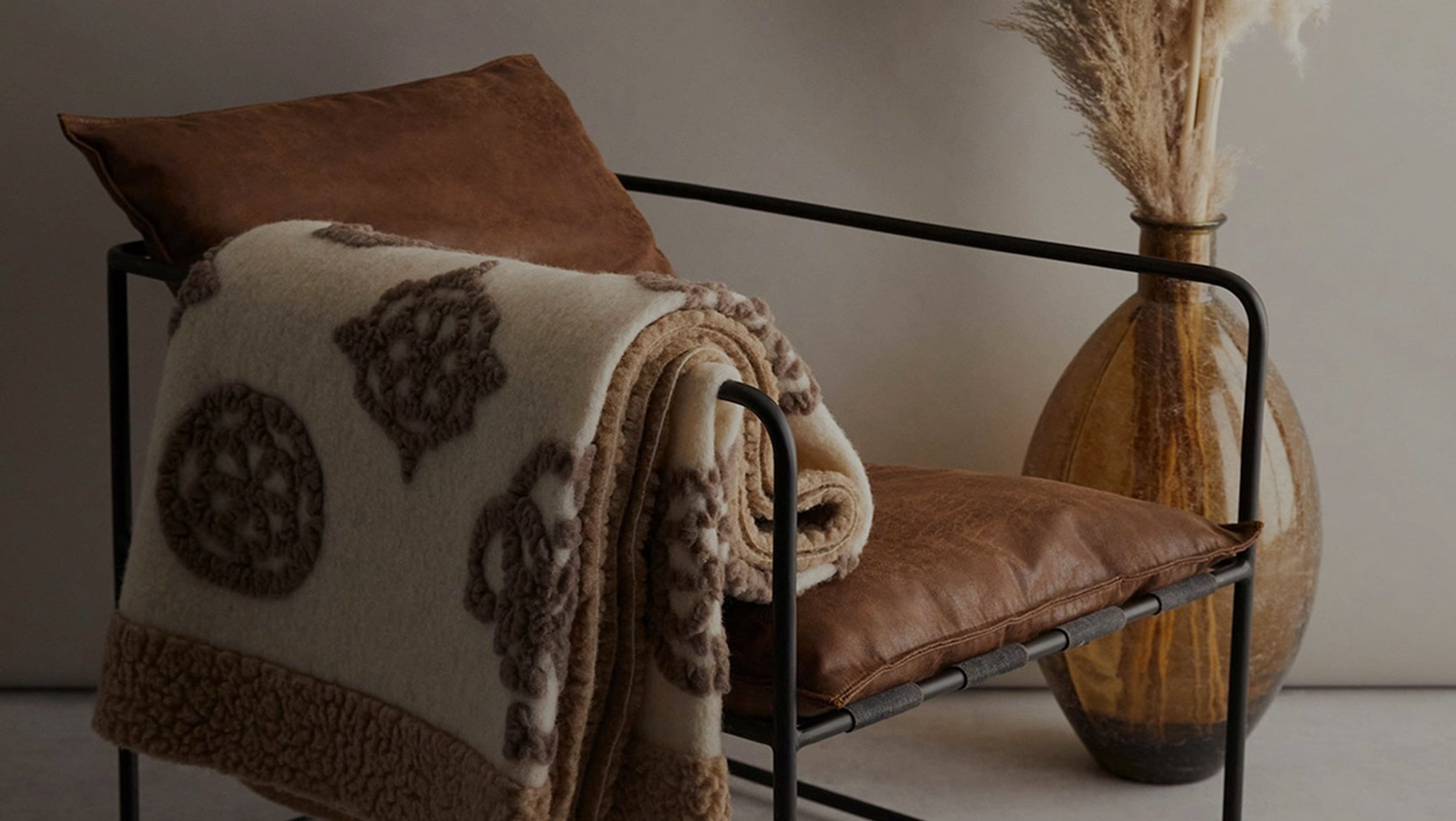 Home | GUESS Official Online Store