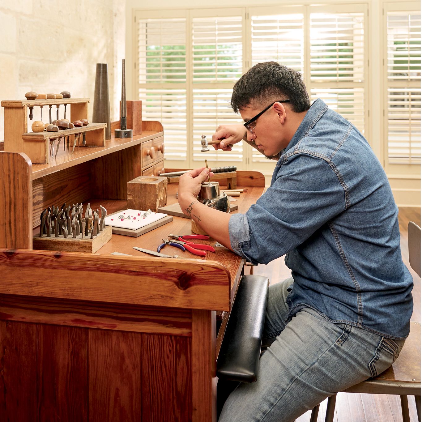 Craftsman-Ref-Image-Sq