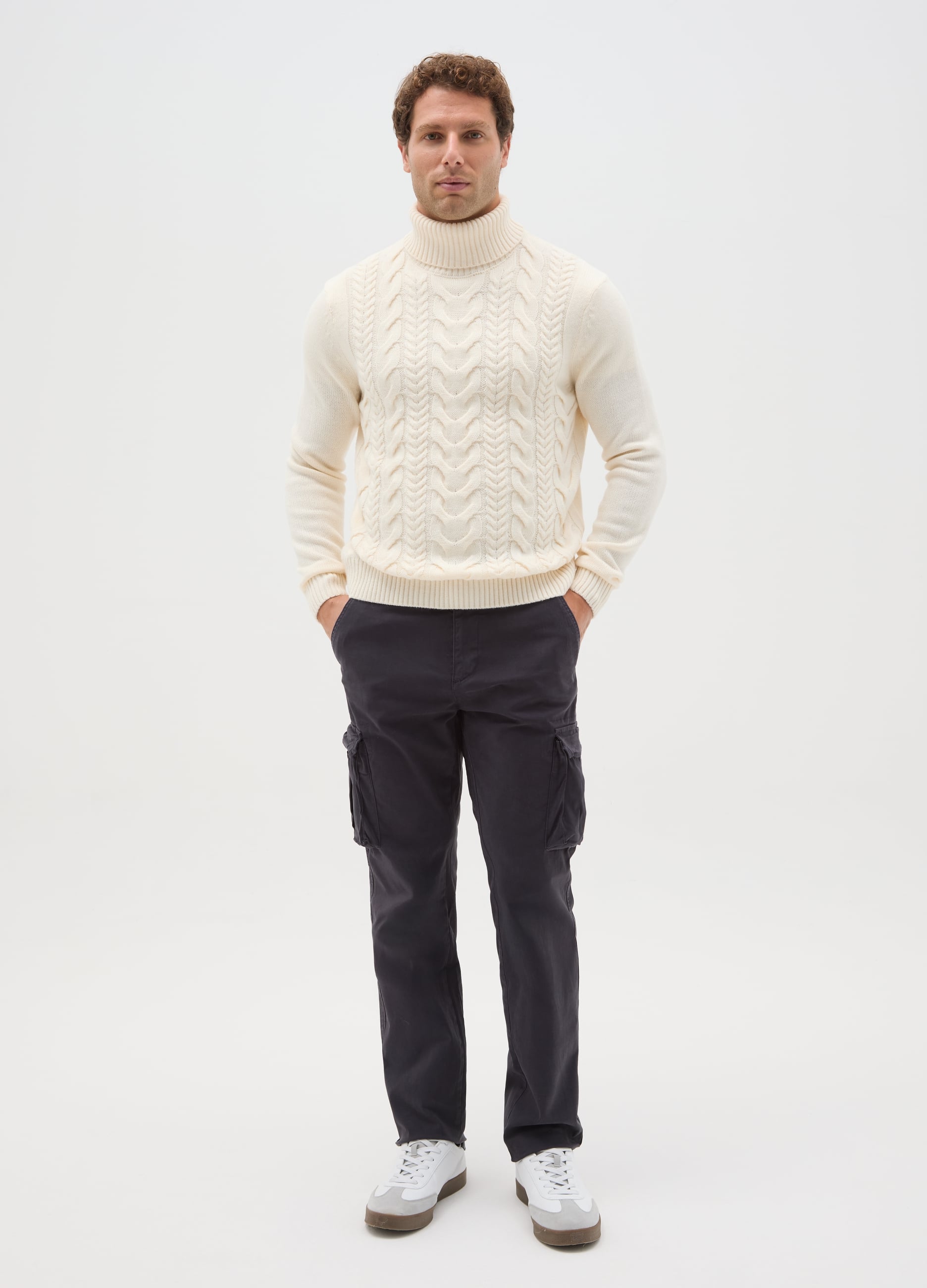 Pantaloni Cargo Blu In Cotone Elasticizzato Slim Fit