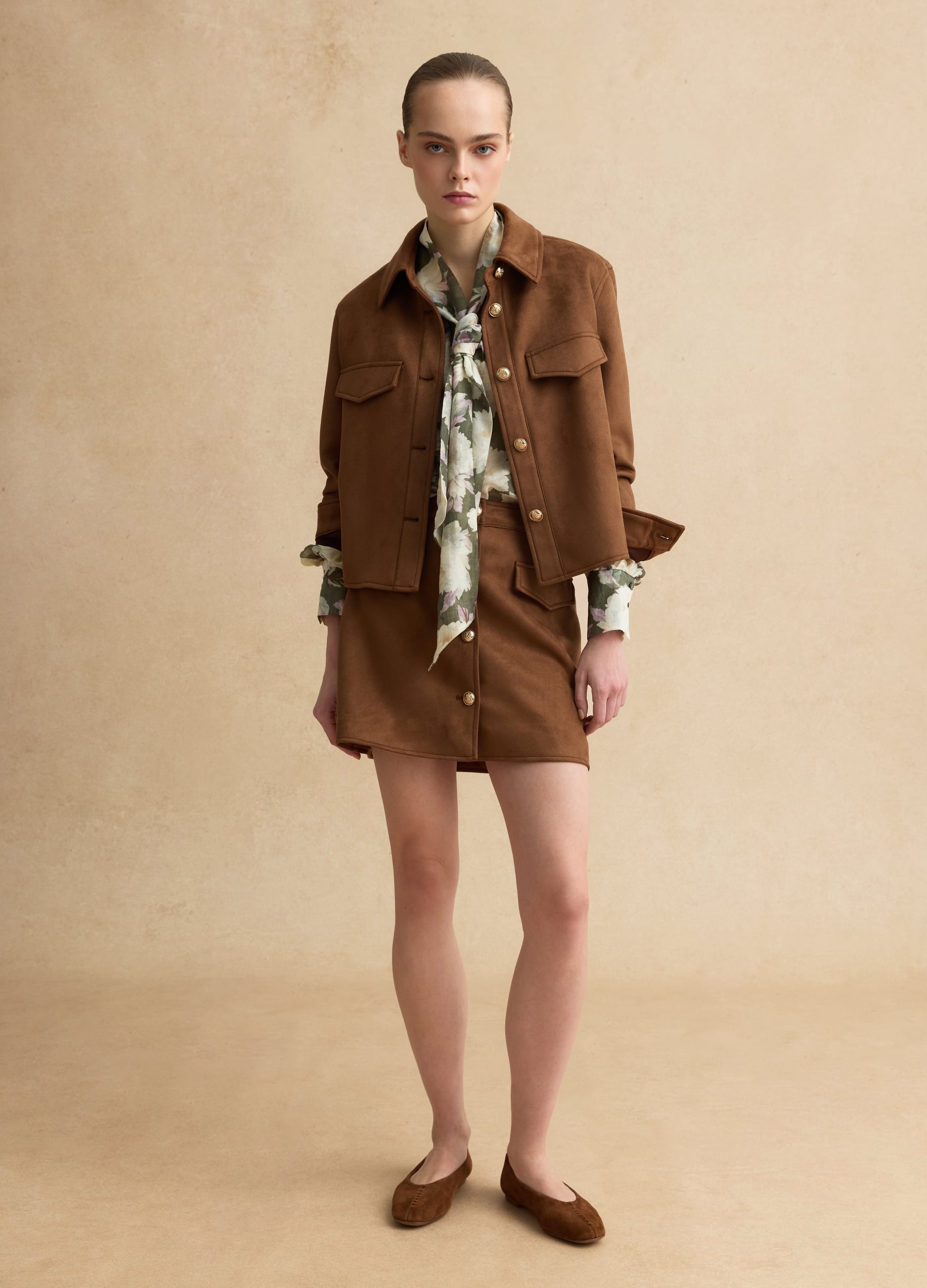 Minigonna Marrone Con Bottoni Dorati Effetto Camoscio Regular Fit