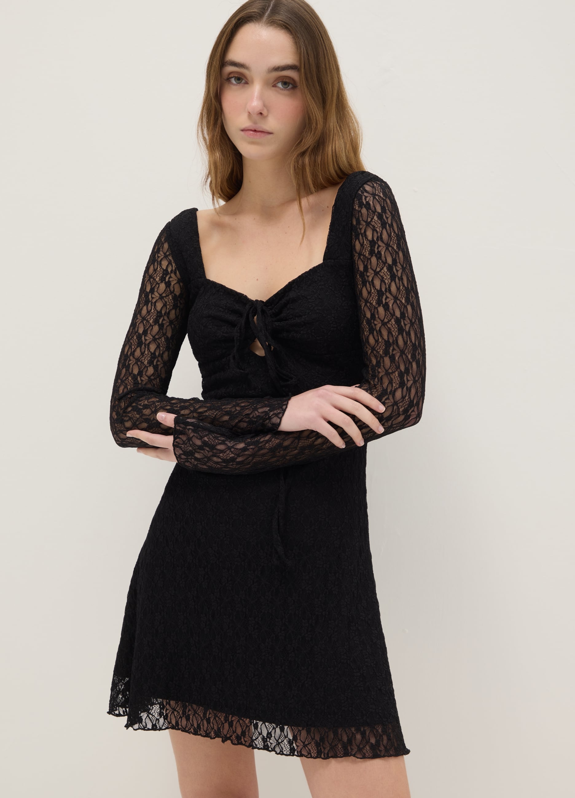 Vestito In Pizzo Nero Regular Fit Con Scollo Quadrato