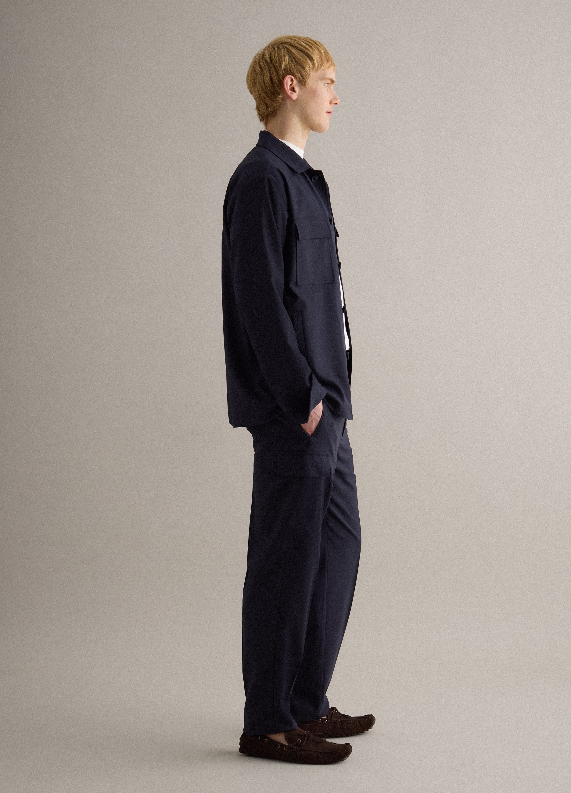 Giacca Leggera Blu Regular Fit Con Bottoni E Taschini Frontali