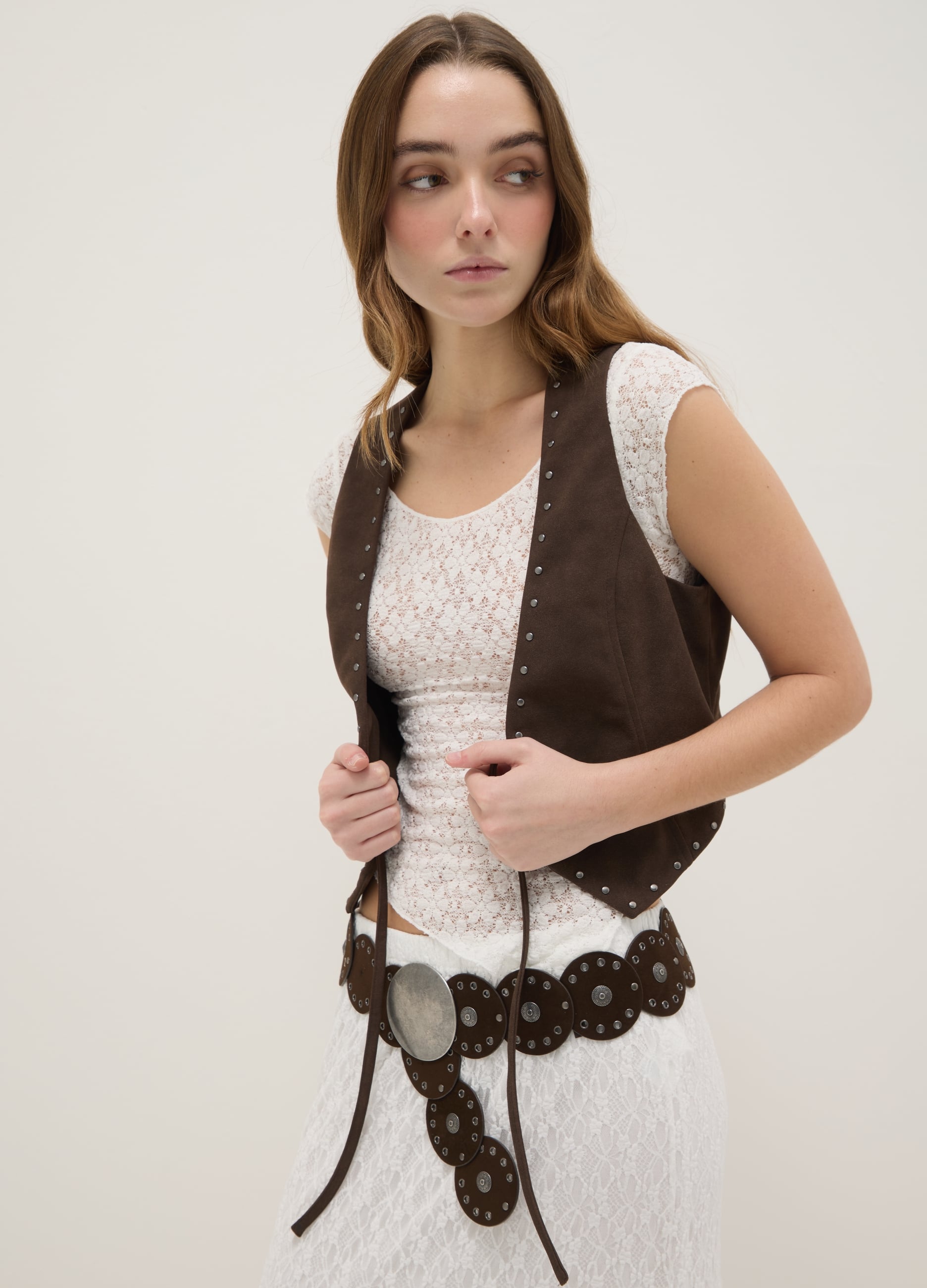 Gilet Marrone Senza Bottoni Regular Fit Con Chiusura A Stringa