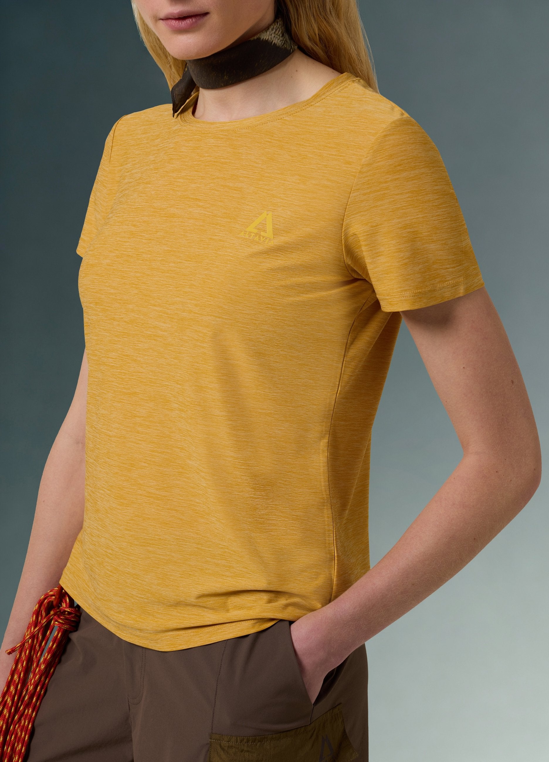 T-shirt Tecnica Altavia With Deborah Compagnoni