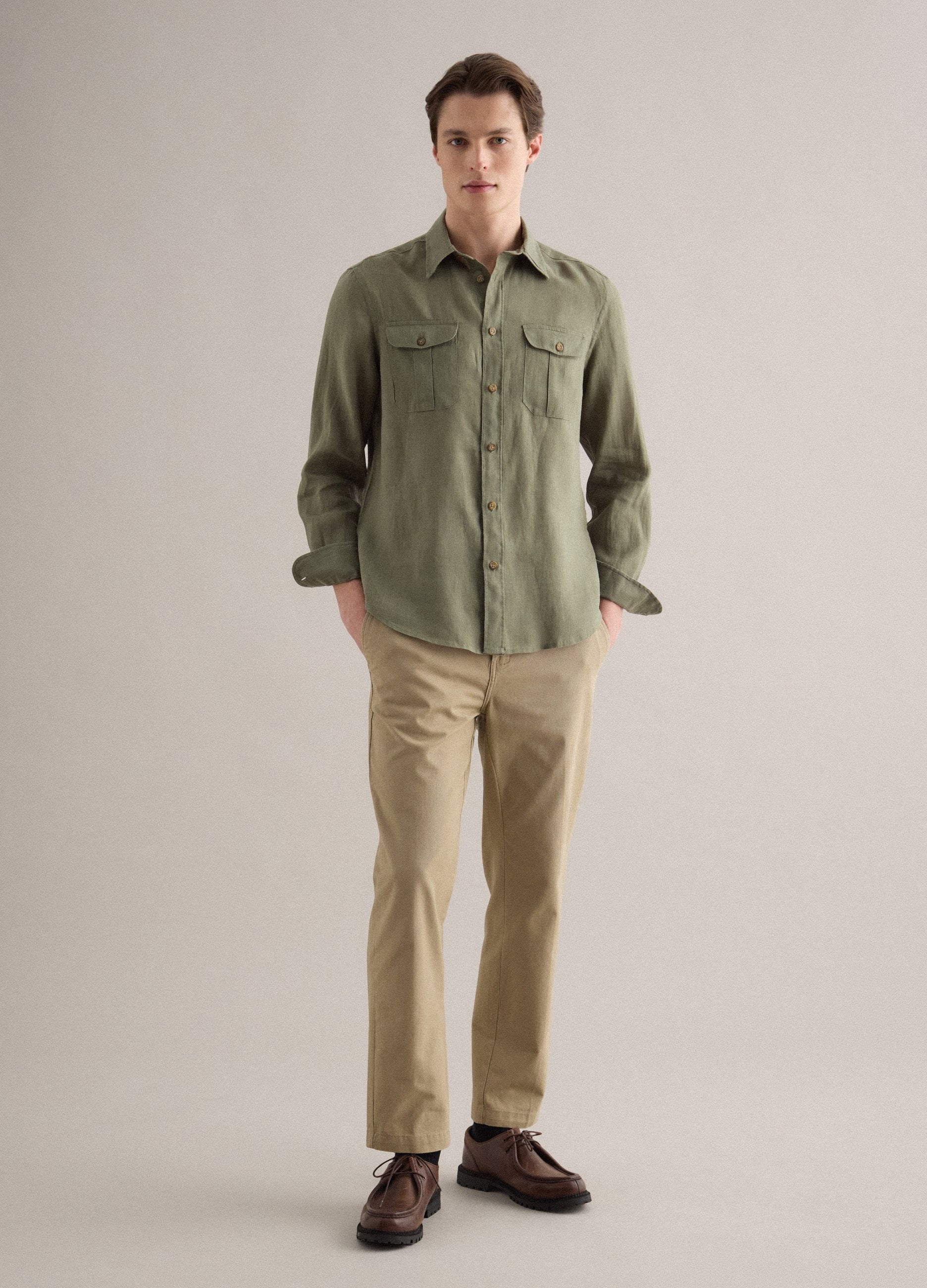 Camicia In Puro Lino Verde Regular Fit Con Tasche