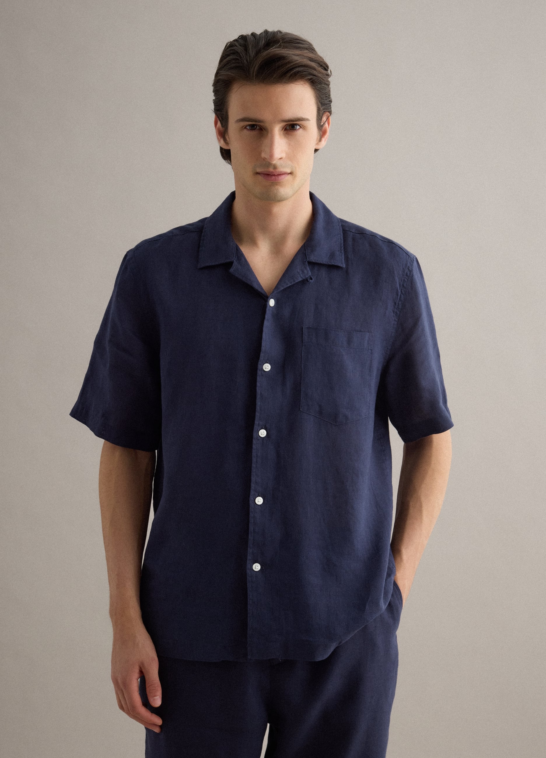 Camicia A Maniche Corte In Puro Lino Blu Regular Fit Con Taschino