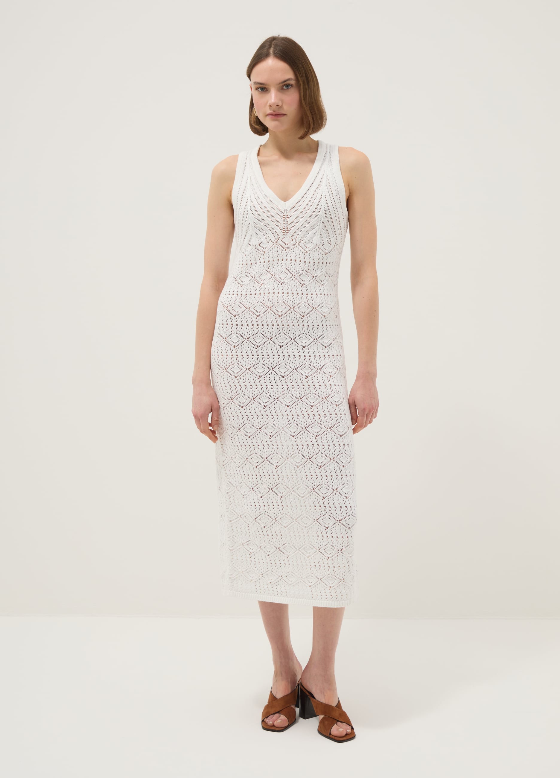 Vestito In Puro Cotone Bianco Slim Fit Con Design Traforato Deep V