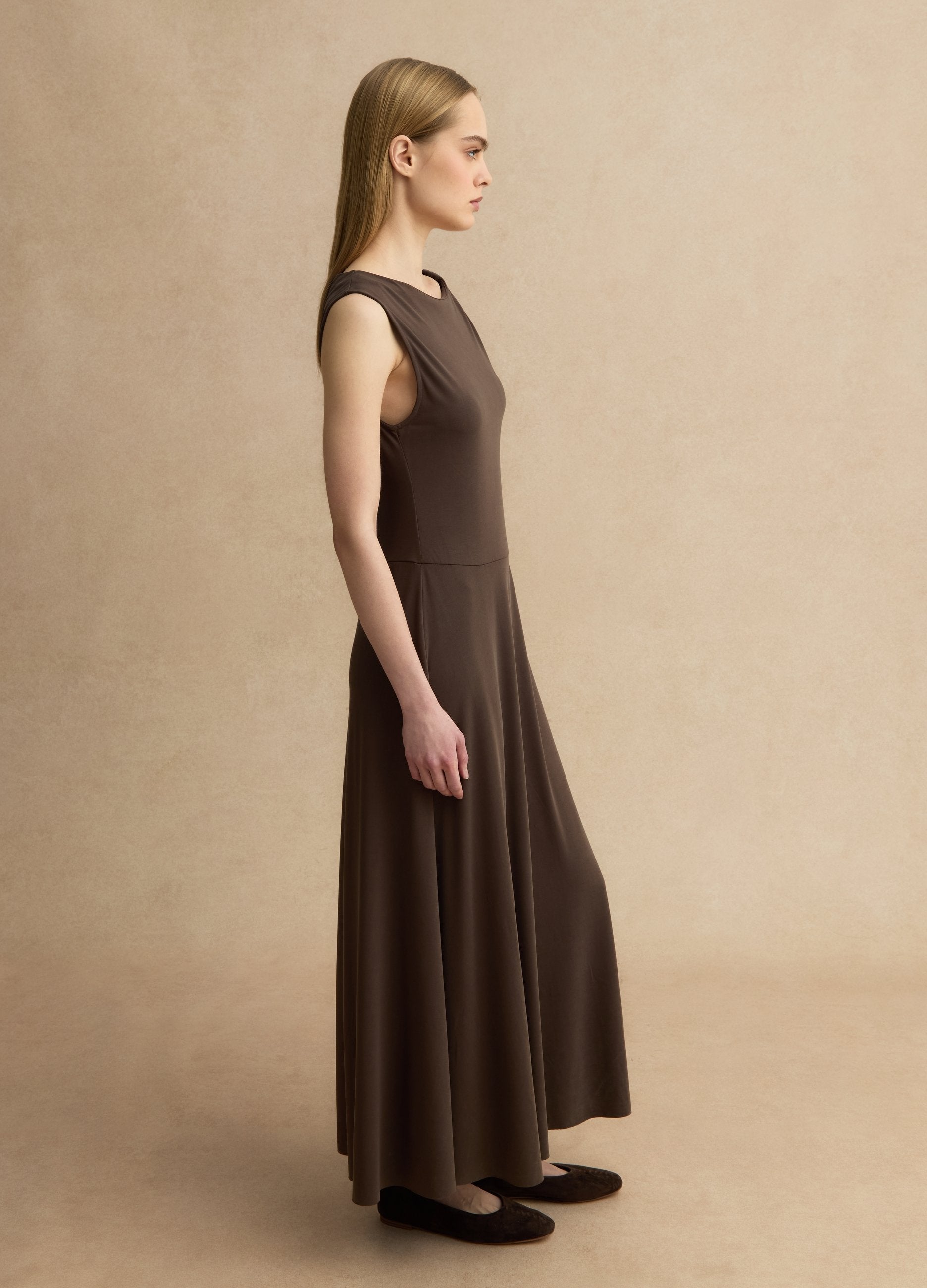 Abito Lungo Marrone In Misto Viscosa Fitted