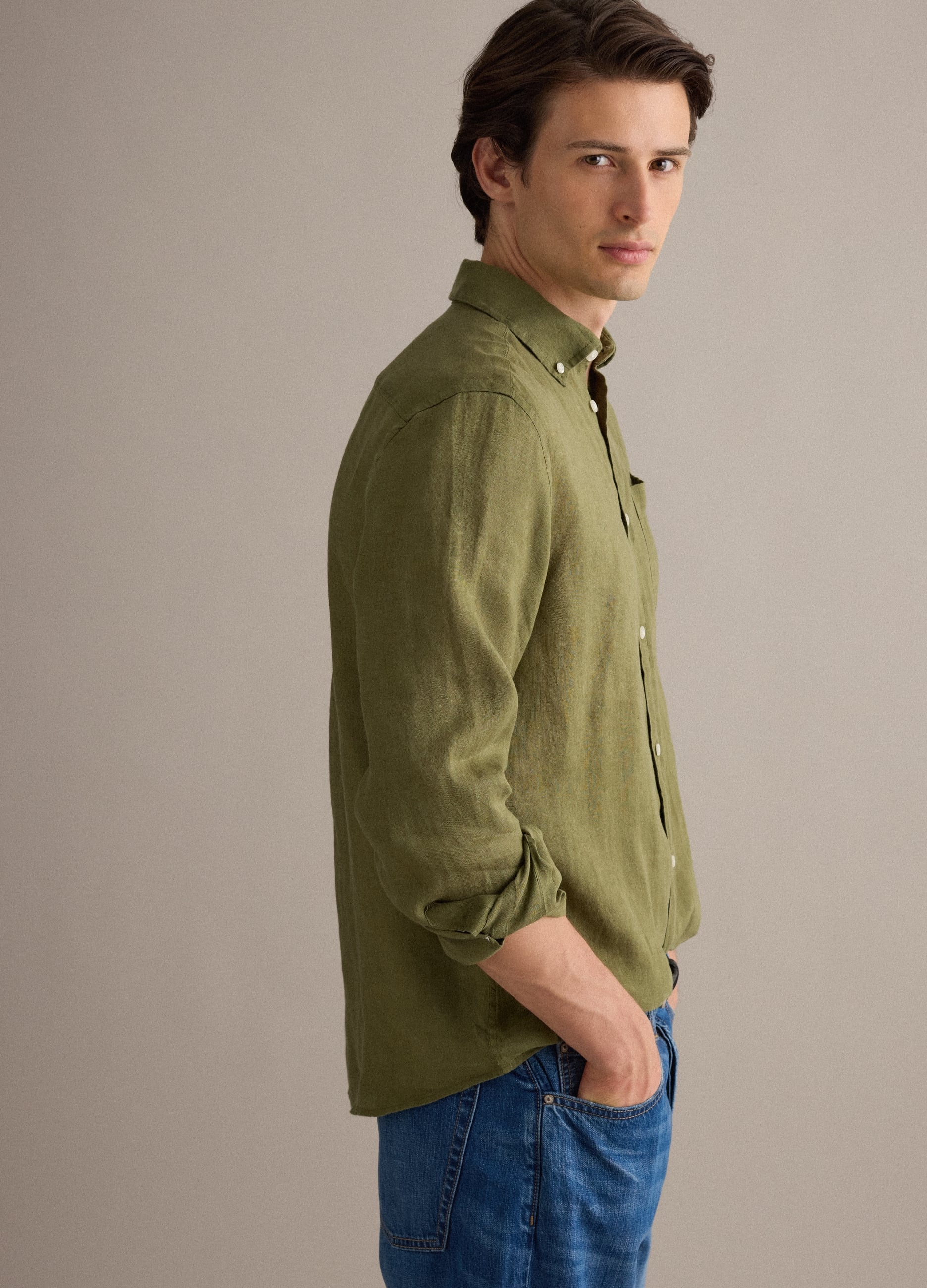 Camicia Verde In Puro Lino Con Collo Button Down Regular Fit