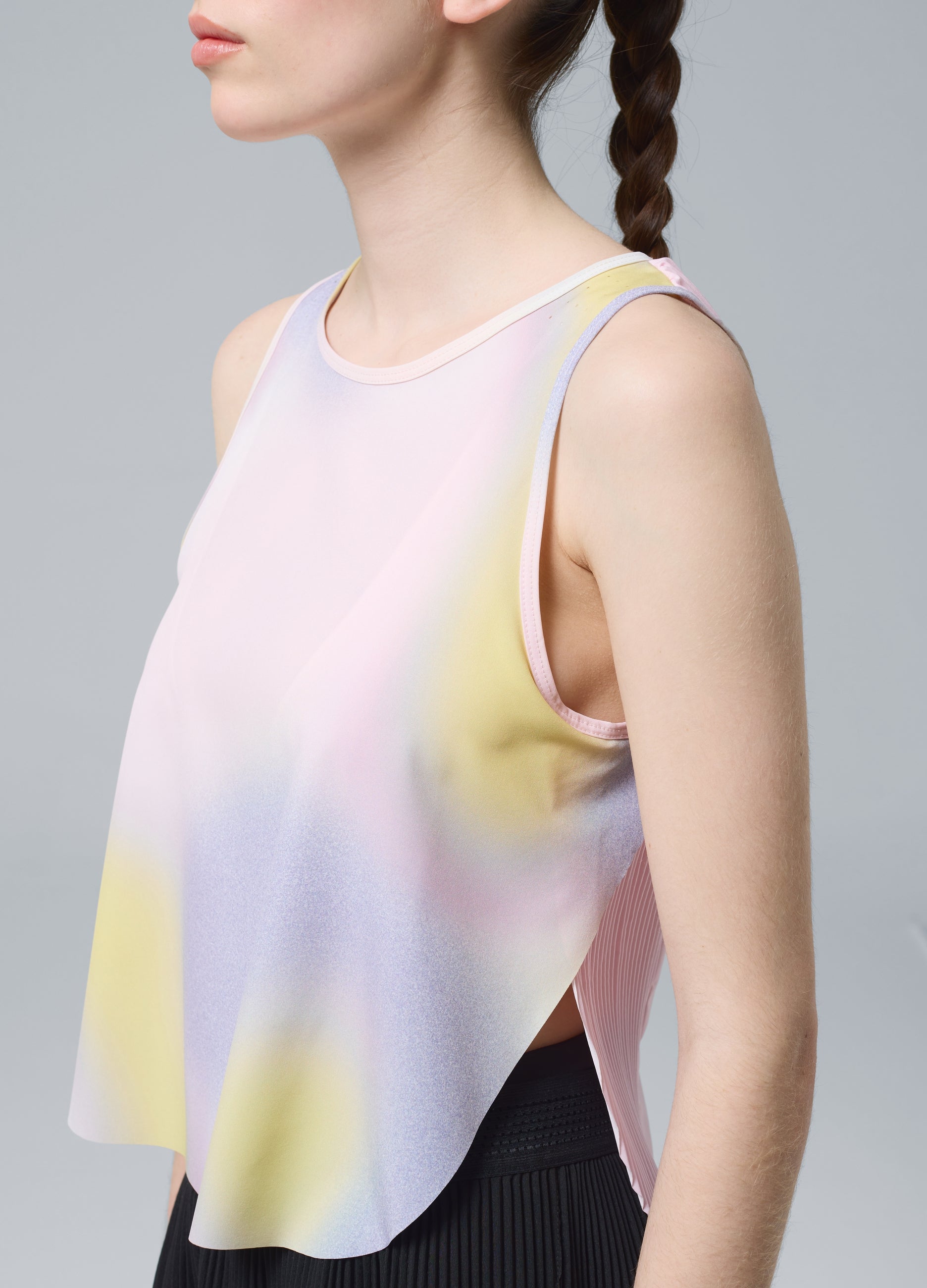 Canotta Tecnica Sportiva Plissettata Con Effetto Tie Dye Altavia Court