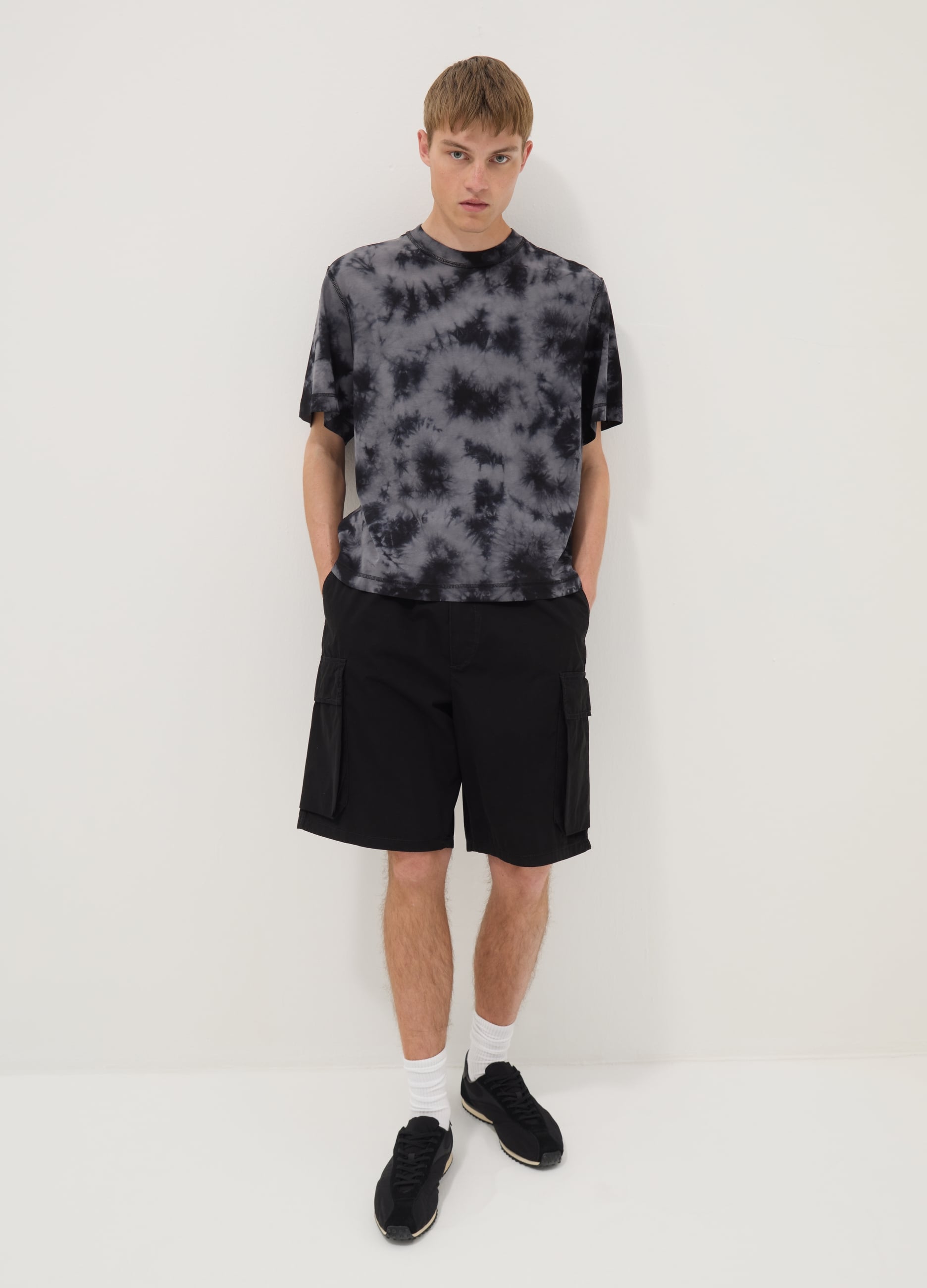 Bermuda Neri Cargo In Puro Cotone Baggy Fit