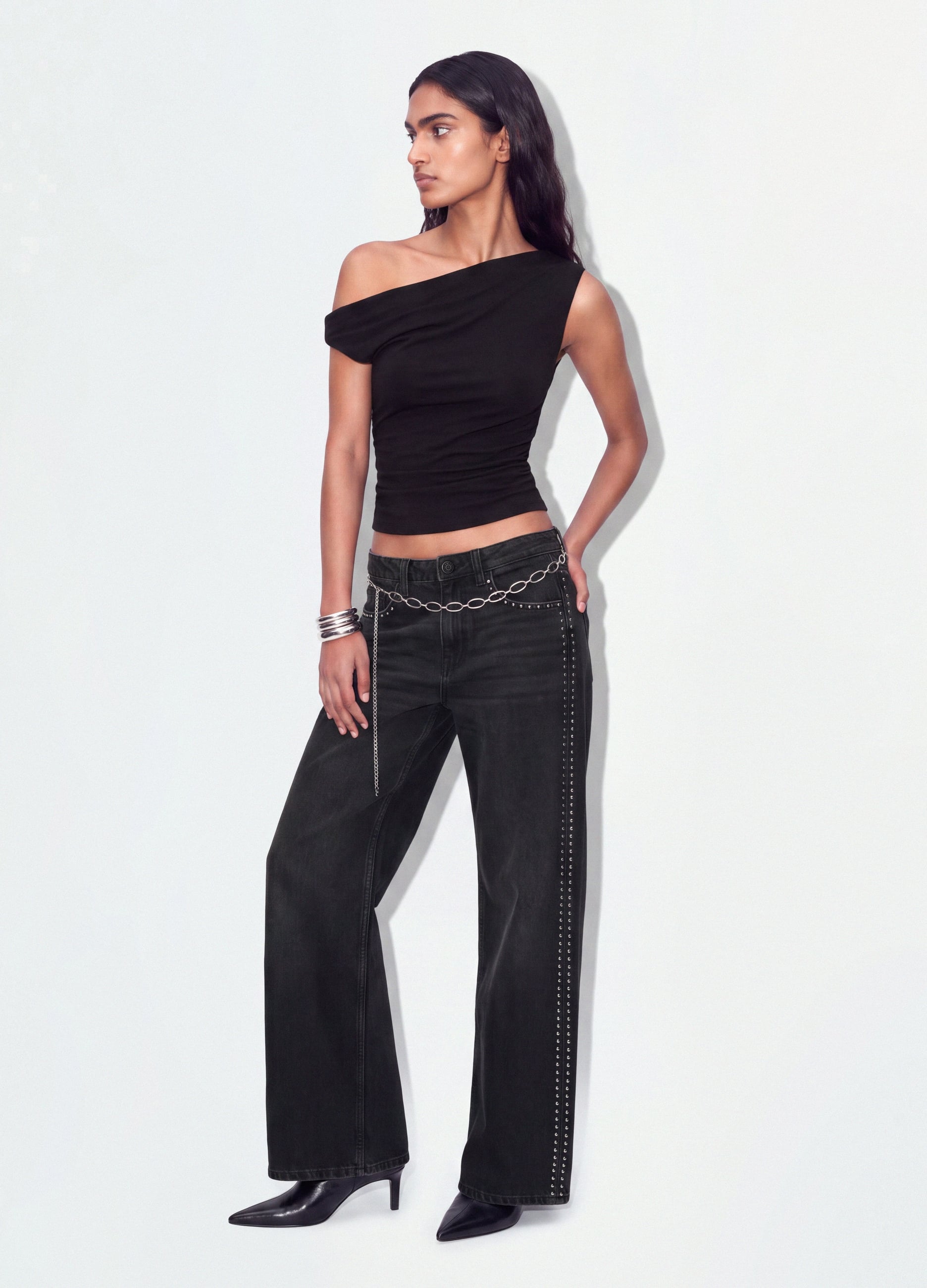 Top Nero Asimmetrico Monospalla In Viscosa Elasticizzata Slim Fit