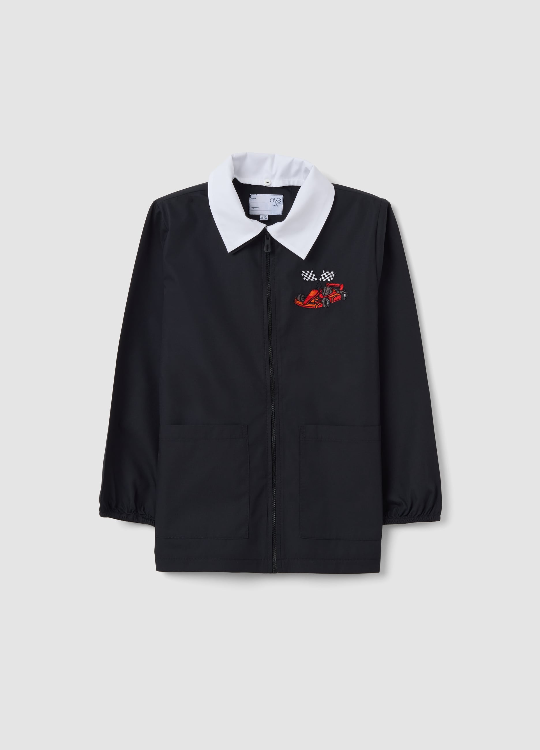 Grembiule Da Scuola Nero Con Zip E Ricamo Kart Per Bambino