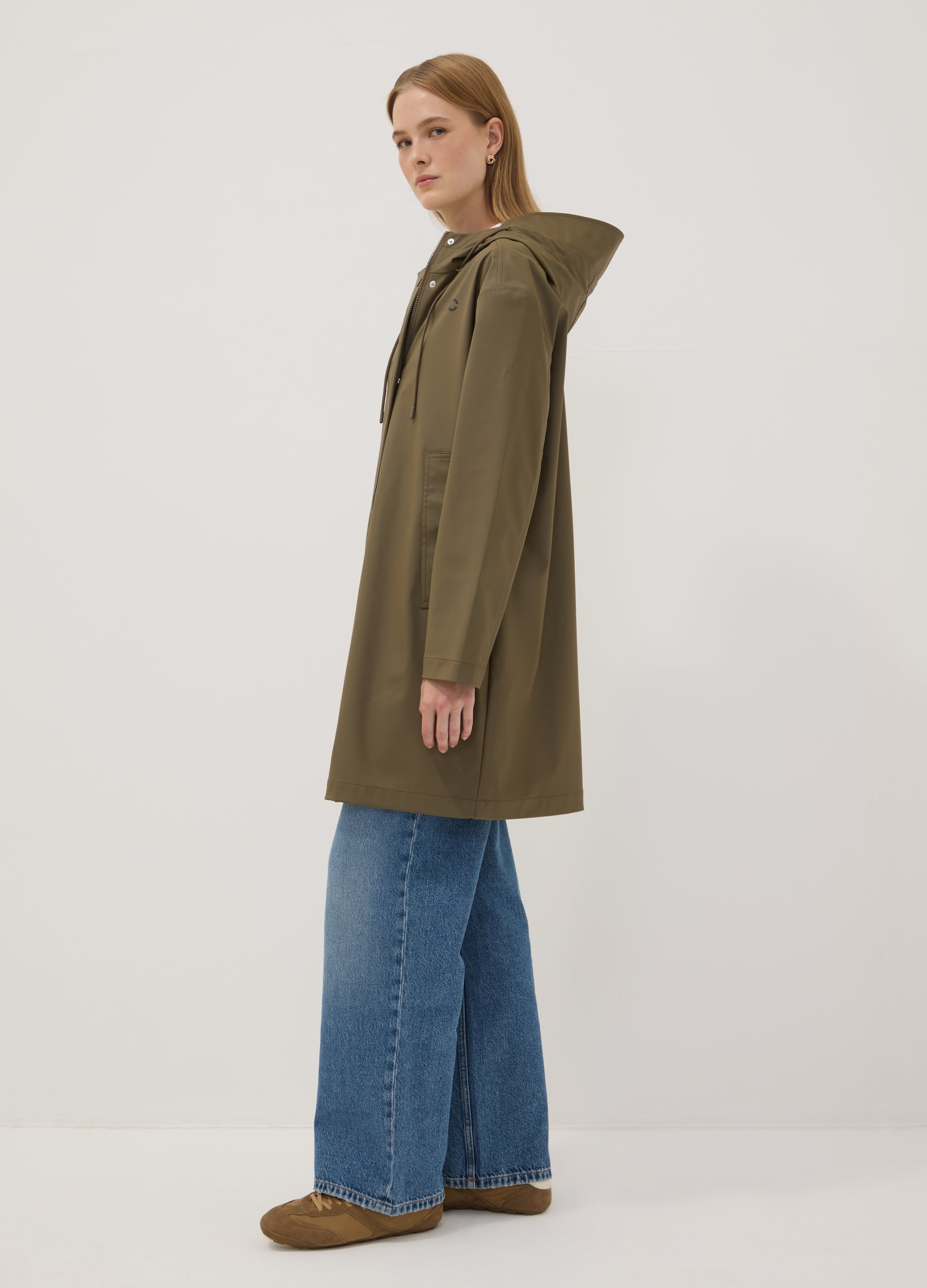 Giacca Lunga Verde Con Cappuccio E Zip