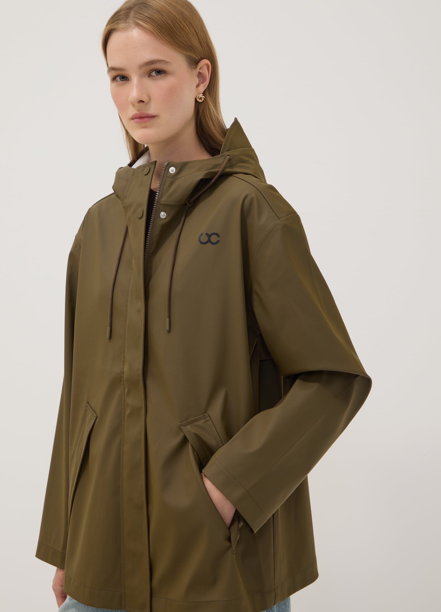 Giacca Antipioggia Verde Con Zip E Cappuccio