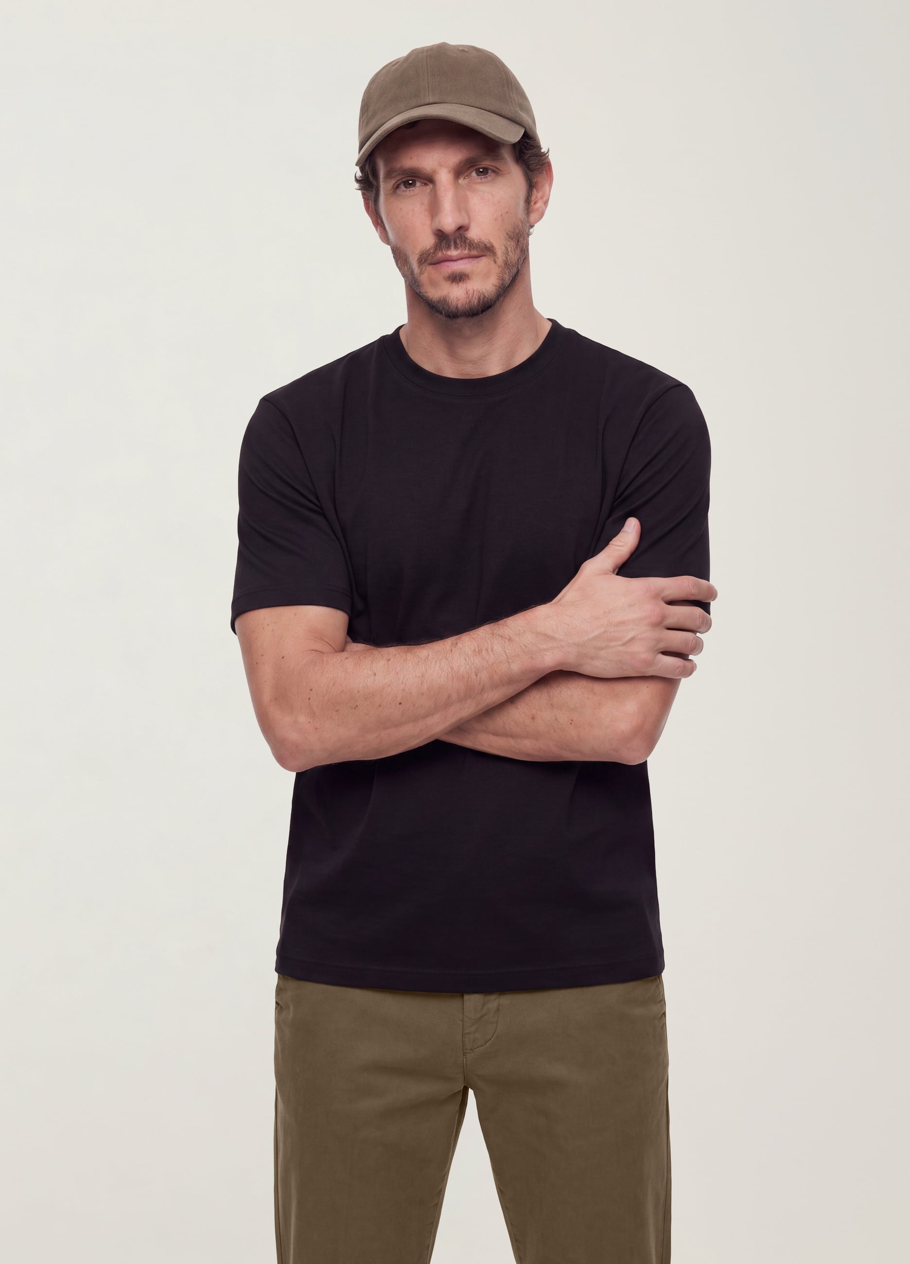 T-shirt Nera In Puro Cotone A Maniche Corte Regular Fit