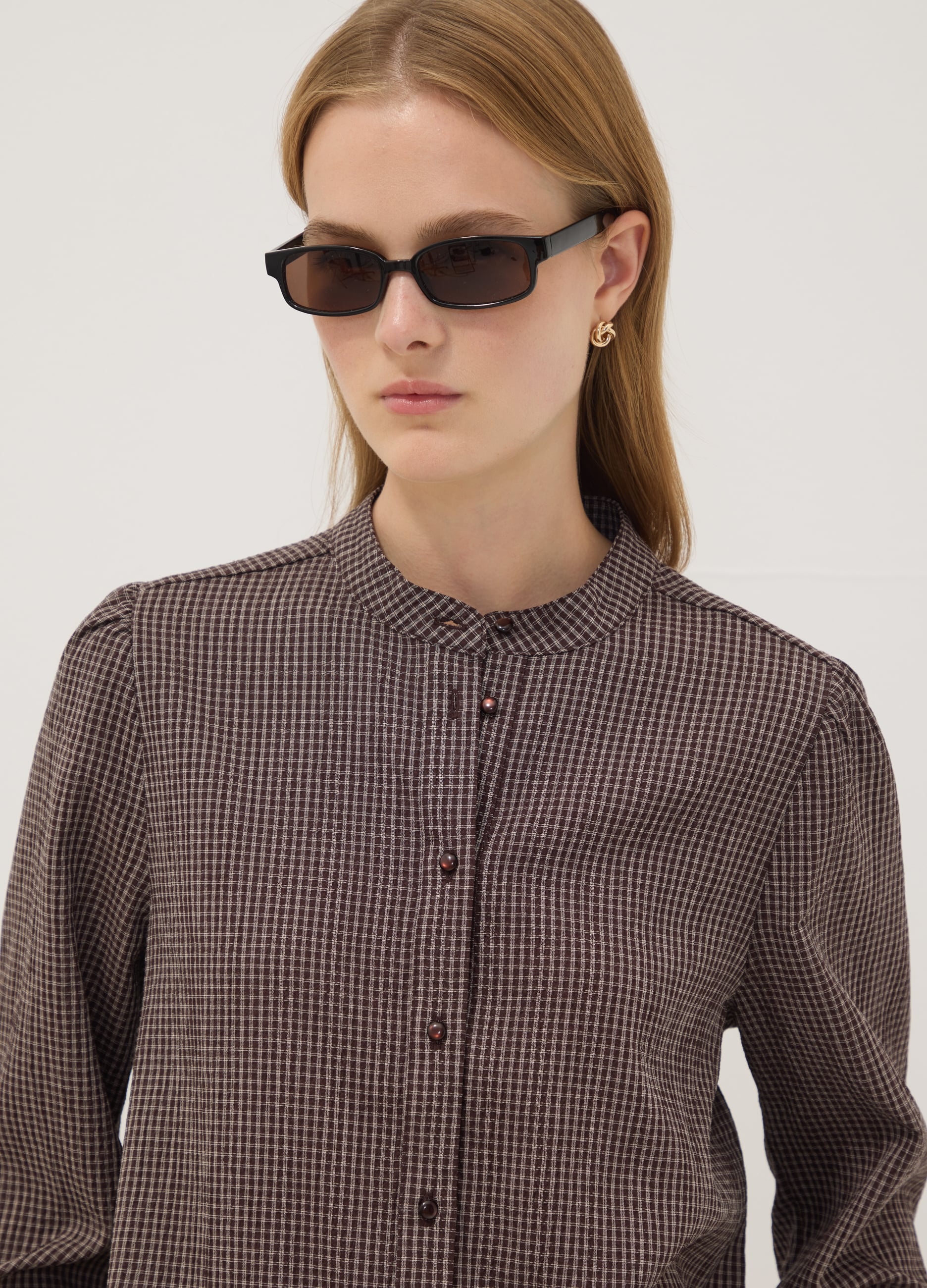 Camicia Marrone In Viscosa Elasticizzato Con Collo Coreano