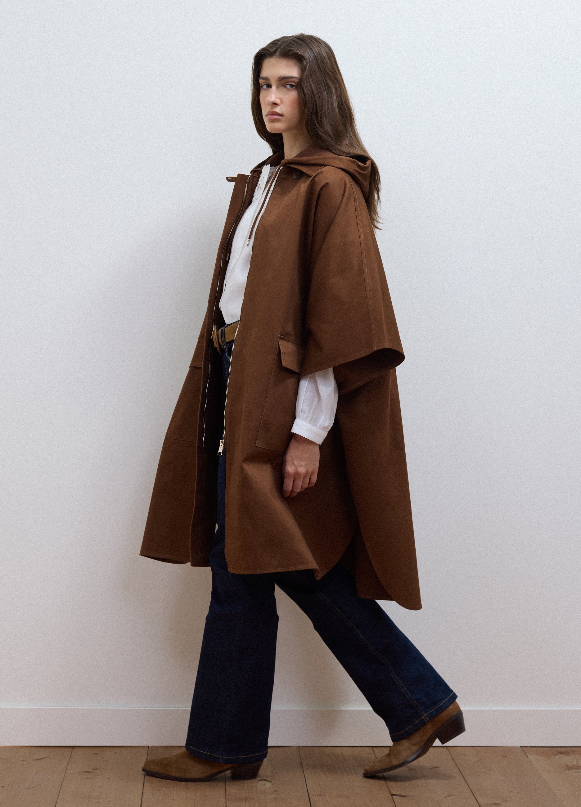 Mantella Marrone In Puro Cotone Con Cappuccio Over Fit