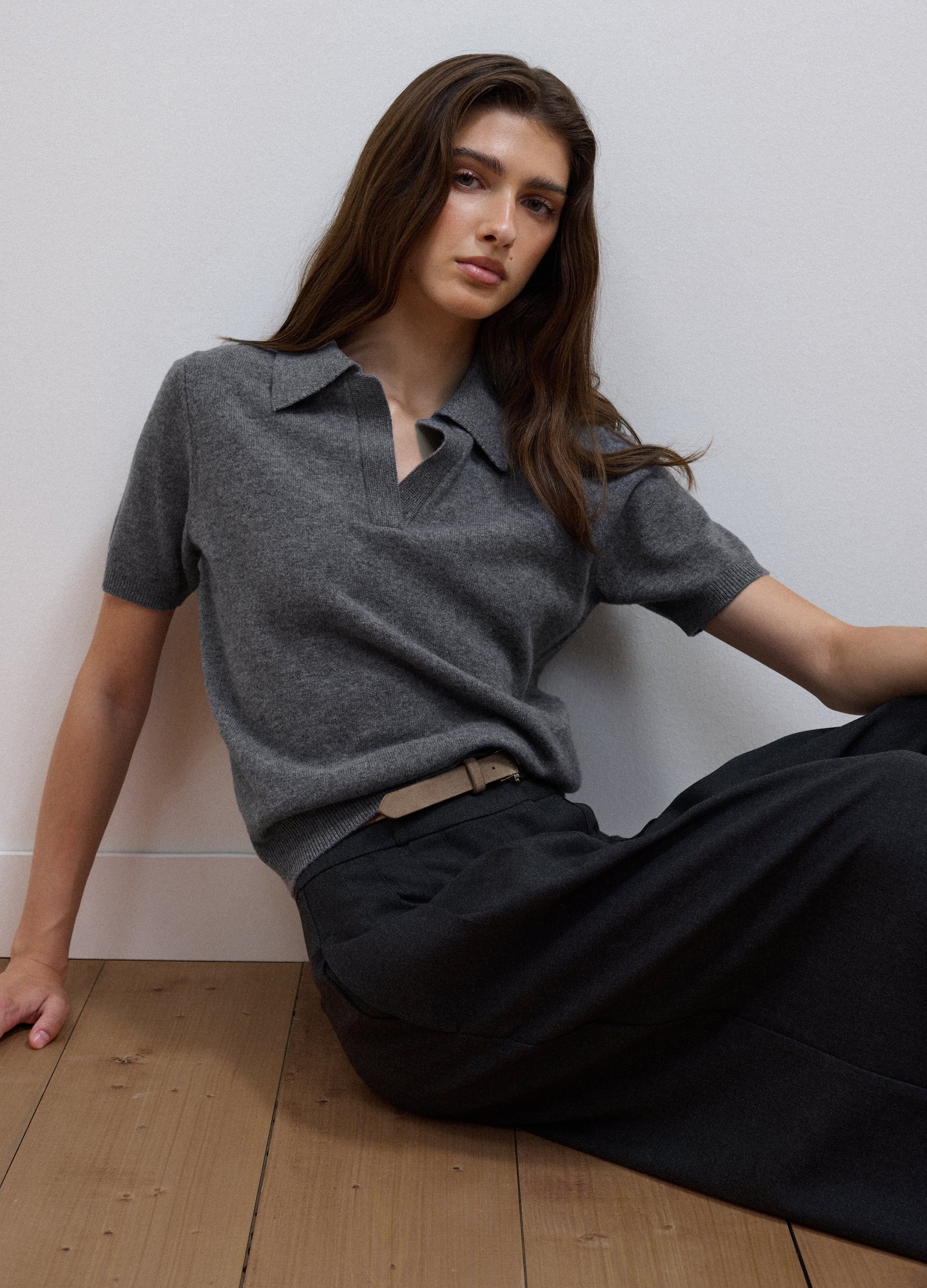 Maglia Grigia In Pura Lana Con Colletto Polo Over Fit