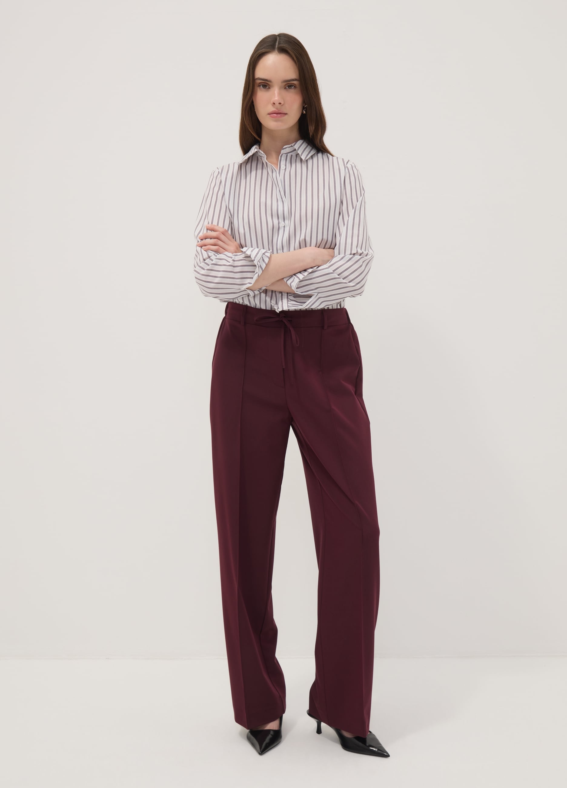 Pantaloni Viola In Viscosa Elasticizzato Straight Fit