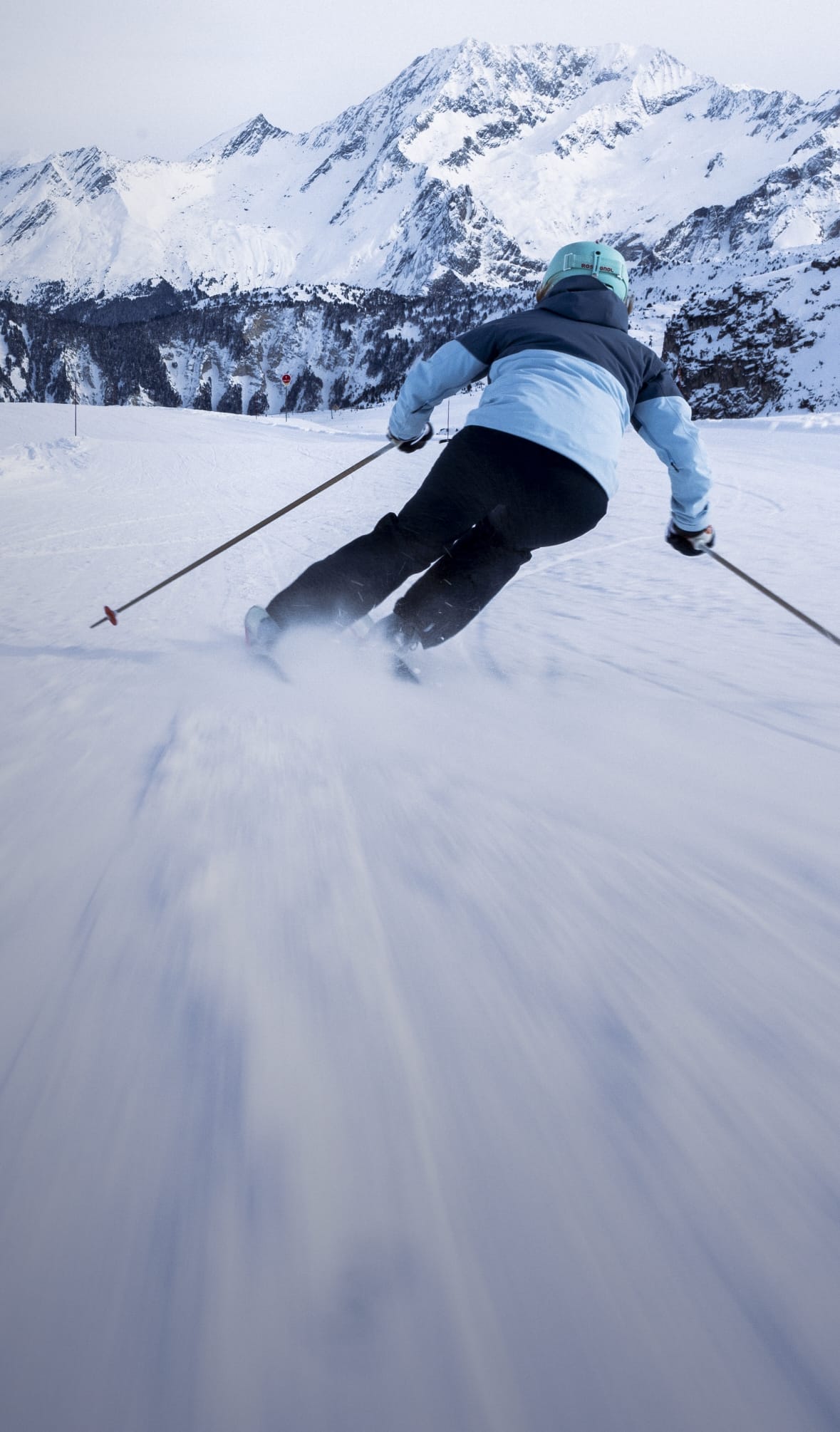 Skier on the slopes wearing a Rossignol outfit