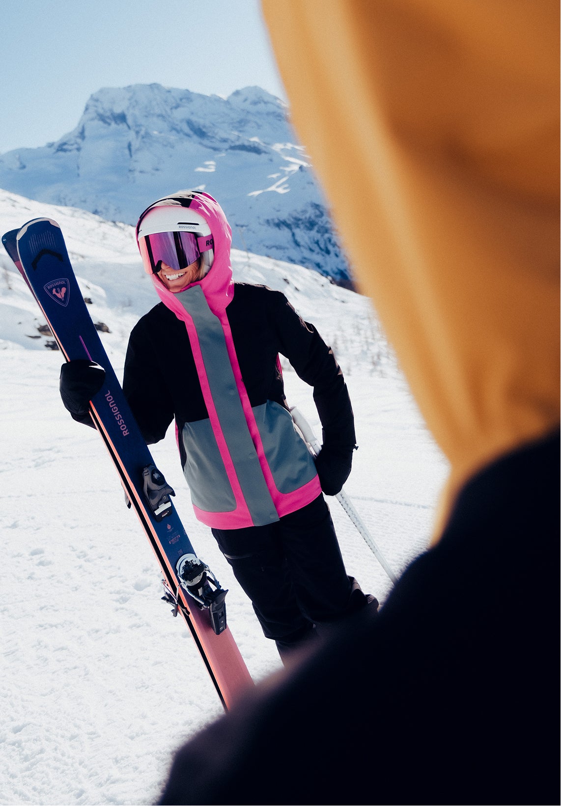 Women_Outerlimits_ski_jkt_desktop (1)