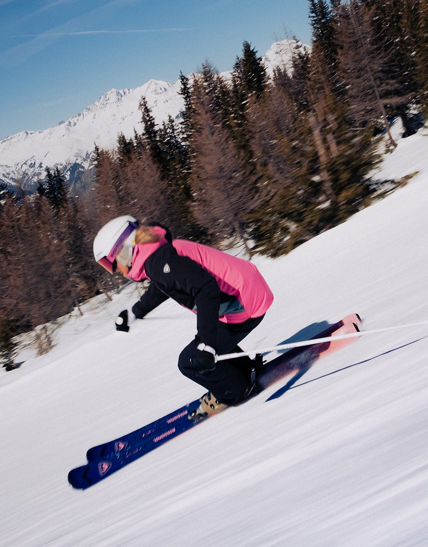 Women_Outerlimits_ski_jkt_desktop (2)